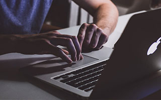 全局BP也拯救不了LPL？夏季赛热度创新低，RNG“太子”下放替补席